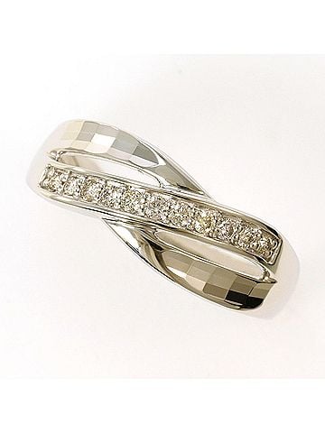 Unbranded PT900 Platinum Ring with 1 Diamond (0.12 ct), Total Weight 3.9g, Like New Condition. (view 1)