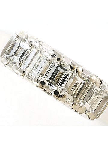 Unbranded PT900 Platinum Ring, 1 Diamond, 0.81ct, with Certificate of Authenticity, Total Weight 4.5g, Like New Condition. (view 2)