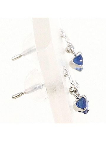 Unbranded K14 14K WG White Gold Earrings with Sapphires, Total Weight 0.3g, Like New Condition (view 2)
