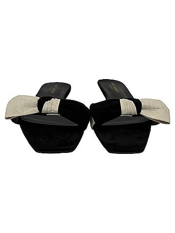 Saint Laurent Saint Laurent Amber Bow Flat Sandals in Black Suede (view 2)