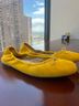 Sam Edelman 100% Suede Solid Yellow Flats Size 9 - photo 4