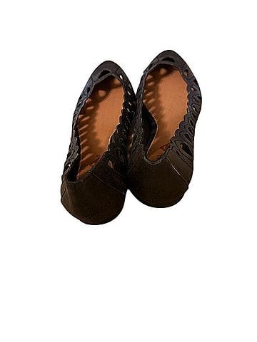 Mia Nomad Flats (view 2)