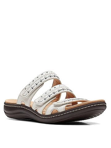Clarks Women's Laurieann Cove Sandal (view 2)