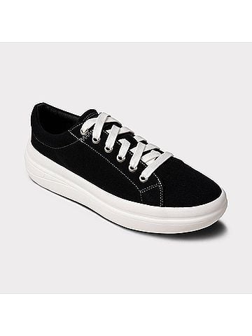 Lamo Women's Classic Makenna Sneaker (view 2)