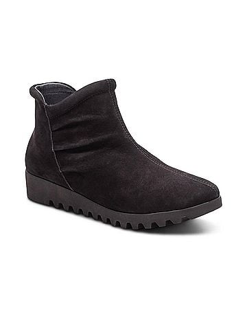Aetrex Women's Zoey Slip On Boot (view 2)