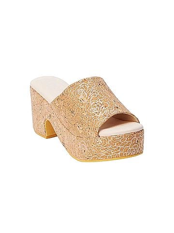 Matisse Women's Terry Platform Heel (view 2)