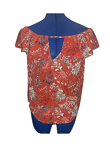 Lily White Blouse (view 2)