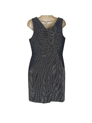Banana Republic Casual Dress (view 2)