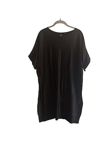 Lululemon Athletica Be at Ease Poncho Short Sleeve T-Shirt (view 1)