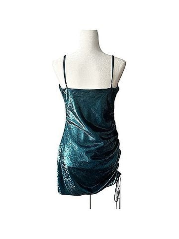 Cinq à Sept Astrid Cocktail Dress (view 2)