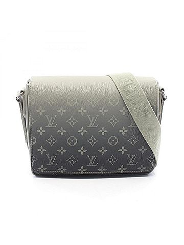 Louis Vuitton Louis Vuitton District PM NV3 Shoulder Bag/Handbag, Coated Canvas and Leather, Men's, Khaki (M11593) (view 1)