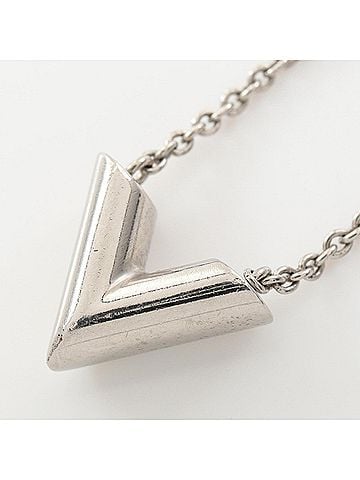 Louis Vuitton Louis Vuitton Essential V Necklace, Stainless Steel, Women's, Silver Tone, M63197 (view 2)