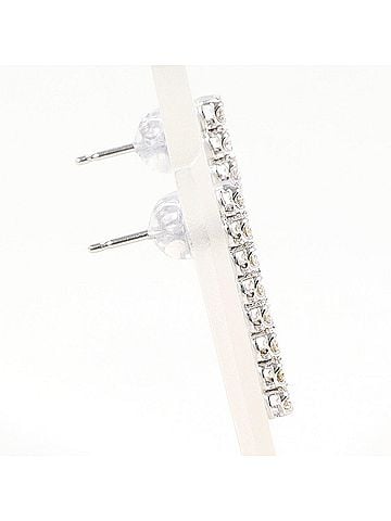 Unbranded 18K (18-karat white gold) earrings with 0.25ct diamonds, total weight 1.2g, like new. (view 2)