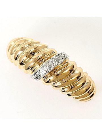 Unbranded PT900 Platinum 18K Yellow Gold Ring with 1 Diamond (carat weight not stamped), Total Weight 3.9g, Like New Condition. (view 1)