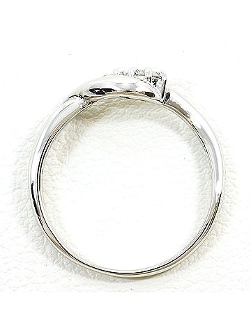 Unbranded PT900 Platinum Ring with 0.12 ct Diamond, Total Weight 2.7g, Like New Condition. (view 2)