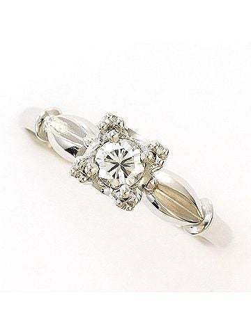 Unbranded Platinum ring (PT) with 1 diamond (0.16 ct), total weight 2.9g, like new condition. (view 1)