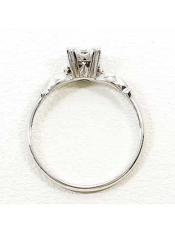 Unbranded Platinum ring (PT) with 1 diamond (0.16 ct), total weight 2.9g, like new condition. (view 2)