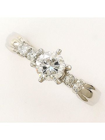 Unbranded PT900 Platinum Ring, 1 Diamond (0.507ct) and 0.13ct (VS1 clarity), Certified, Total Weight 4.2g, Like New Condition. (view 1)