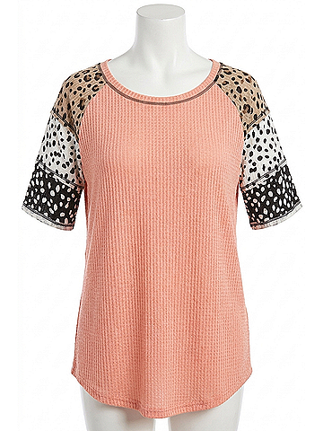 Bibi Printed Short Sleeve Tee Top in Peach (view 1)