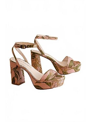 Oasis Society Women's Olympia Raffia Platform Heel in Rose Garden (view 2)
