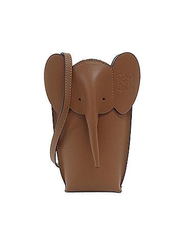 Loewe Loewe Elephant Pocket C623B02X04 Shoulder Bag (view 1)