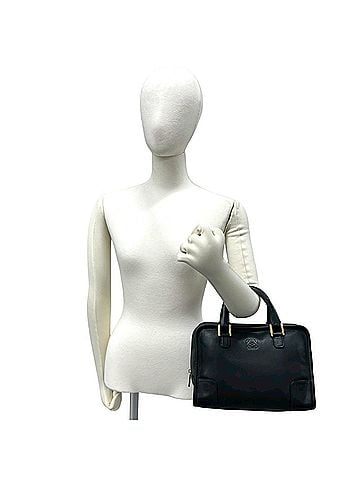 Loewe LOEWE Vintage Amazona 28 Anagram Logo Leather Handbag Mini Boston Bag Black 30326 (view 2)
