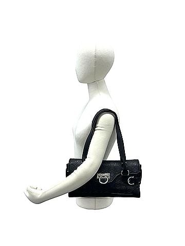 Salvatore Ferragamo Salvatore Ferragamo Gancini Pattern Leather Handbag Semi-Shoulder Bag Black 56512 (view 2)