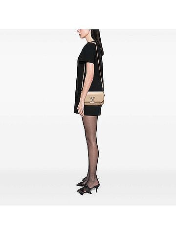 Louis Vuitton Epi Buci (view 2)