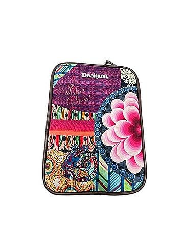 Desigual M51O57E4 Makeup Bag (view 1)