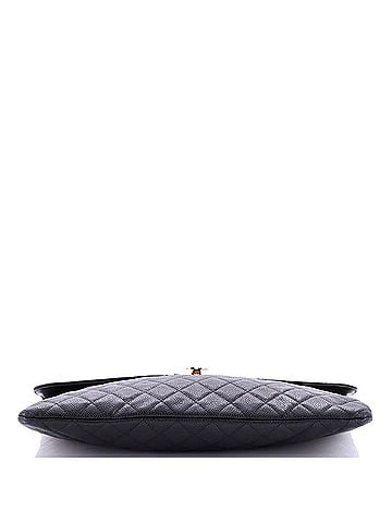 Chanel Golden Class O Case Clutch Quilted Caviar Large (view 2)