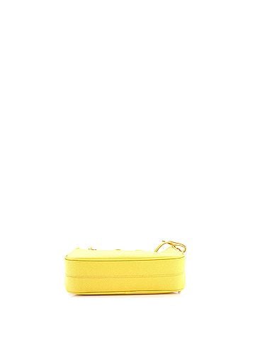 Prada Re-Edition 2005 Shoulder Bag Saffiano Leather Small (view 2)
