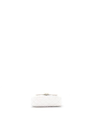 Chanel Wavy CC Hobo Quilted Crumpled Calfskin Small (view 2)