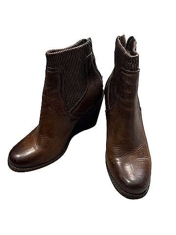 FRYE Carrie Ankle Boots (view 1)