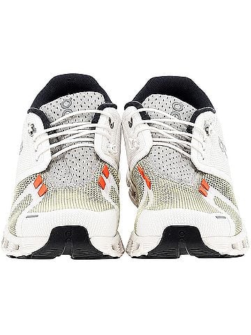 On Cloud CloudX on running lightweight CloudTec cushioning Sneakers (view 2)
