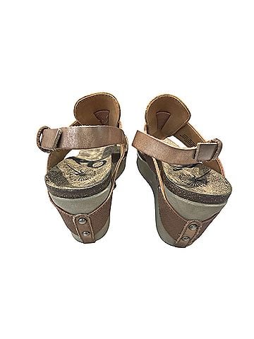 otBt Joy Ride Sandals (view 2)