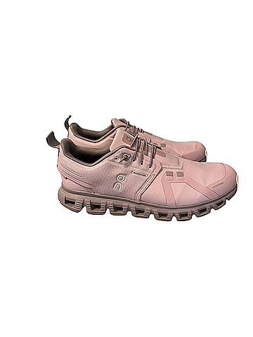 On cloud 6 Sneakers (view 1)