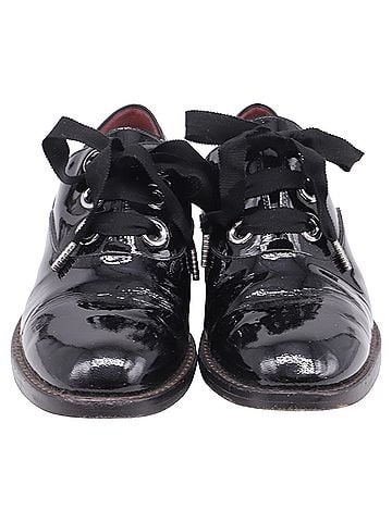 Marc Jacobs Marc Jacobs Lace-Up Oxford Shoes in Black Patent Leather (view 2)
