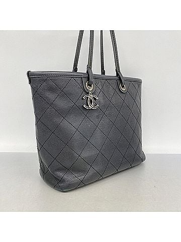 Chanel Chanel tote bag, caviar leather, black, women's. (view 2)