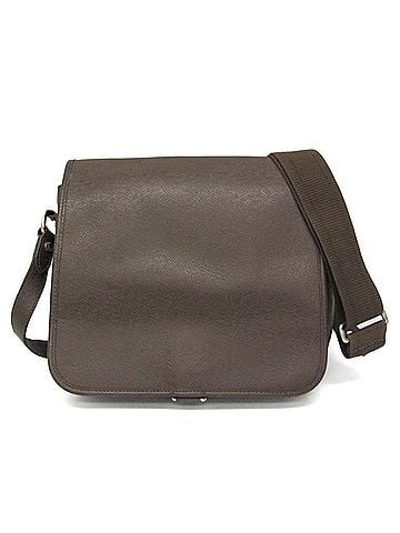 Louis Vuitton Louis Vuitton Taiga Andrei M32488 Men's Messenger Bag,Shoulder Bag Grizzly (view 1)