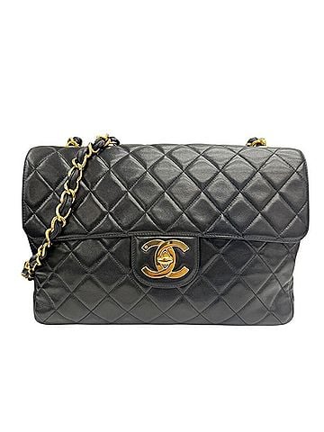 Chanel CHANEL Chanel Large Matelasse 30 Lambskin Black Coco Single Chain Shoulder Bag for Women (view 1)