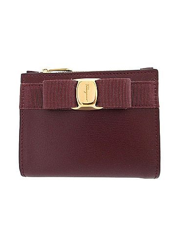 Salvatore Ferragamo Salvatore Ferragamo Vara Ribbon Leather Bordeaux Compact Wallet 0447 (view 1)