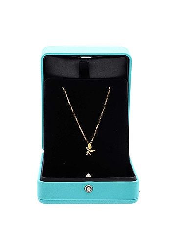 Tiffany & Co. Paloma Picasso Olive Leaf Pendant Necklace 18K Yellow Gold with Diamond Mini (view 2)