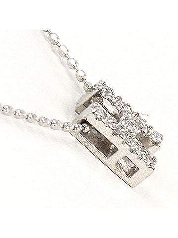 Unbranded 18K (18-karat white gold) necklace with 0.06ct diamond, total weight 1.9g, 40cm length, like new condition. (view 2)