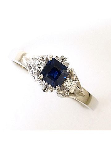 Unbranded PT900 Platinum Ring, 1 Sapphire and Diamond (no carat marking), Total Weight 4.1g, Like New Condition. (view 1)