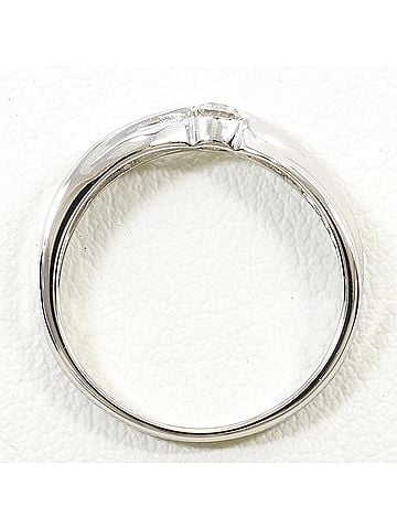 Unbranded PT900 Platinum Ring with 0.09 ct Diamond, Total Weight 2.2g, Like New Condition. (view 2)