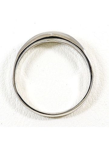 Unbranded PT900 Platinum Ring with 1 Diamond (0.14 ct), Total Weight 3.5g, Like New Condition. (view 2)