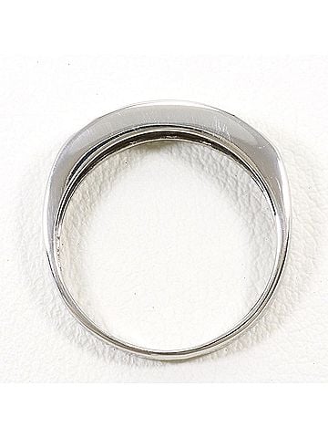 Unbranded PT900 Platinum Ring with 1 Diamond (0.30 ct), Total Weight 2.3g, Like New Condition. (view 2)