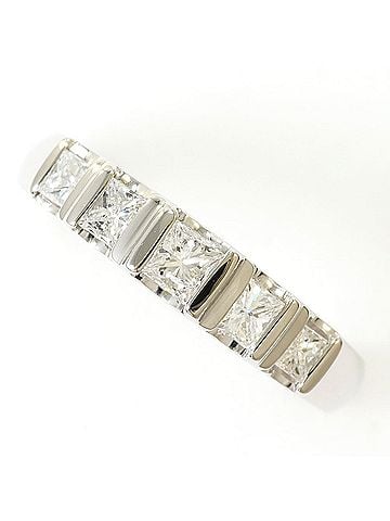 Unbranded PT900 Platinum Ring, 1 Diamond, 0.50ct, with Certificate of Authenticity, Total Weight 5.2g, Like New Condition. (view 1)