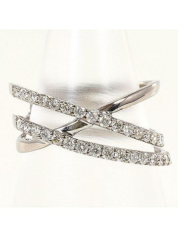 Unbranded 18K (18-karat white gold) ring with 0.47ct diamond, includes appraisal certificate, total weight 3.7g, like new condition. (view 1)