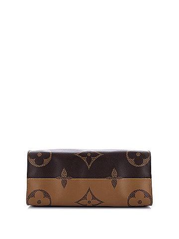 Louis Vuitton OnTheGo Tote Reverse Monogram Giant MM (view 2)